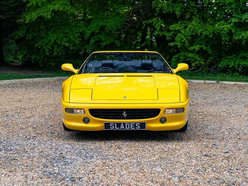 Ferrari F355 view 3