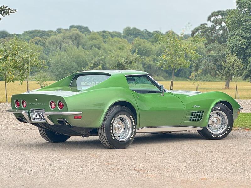 Chevrolet Corvette view 6