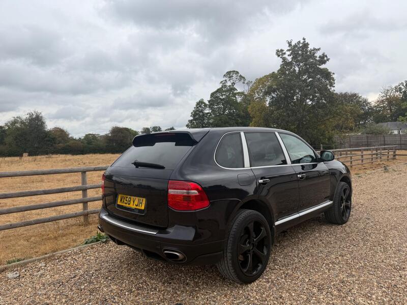 Porsche Cayenne view 2
