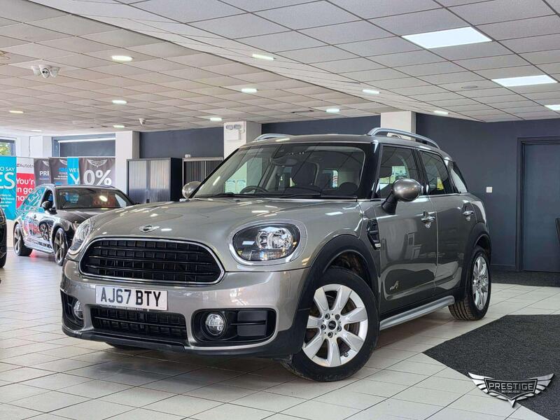 MINI Countryman — photo 1