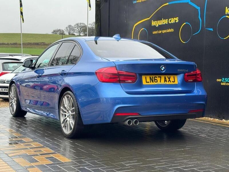 BMW 3 Series view 3