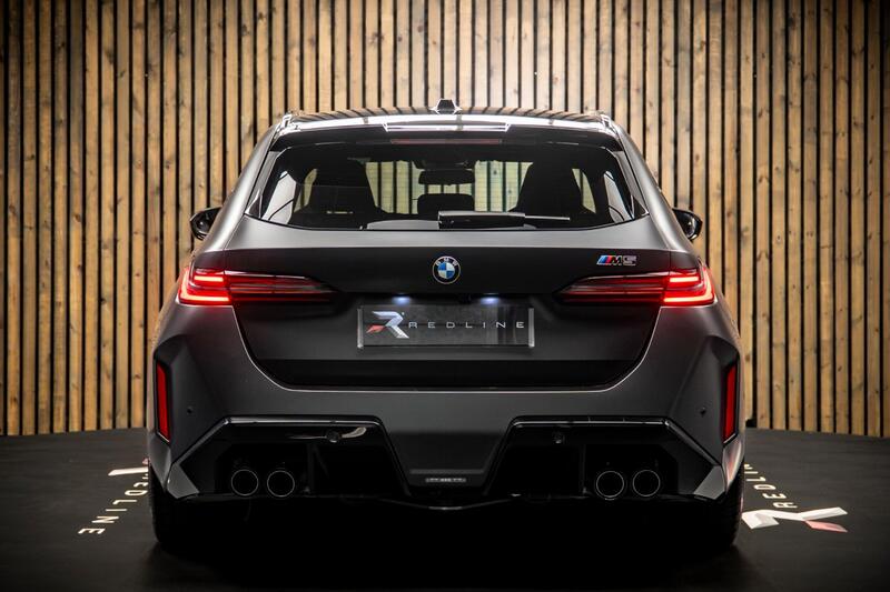 BMW M5 view 6
