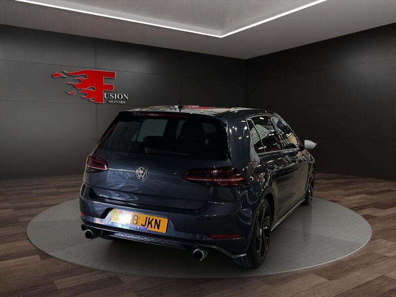 Volkswagen Golf view 7