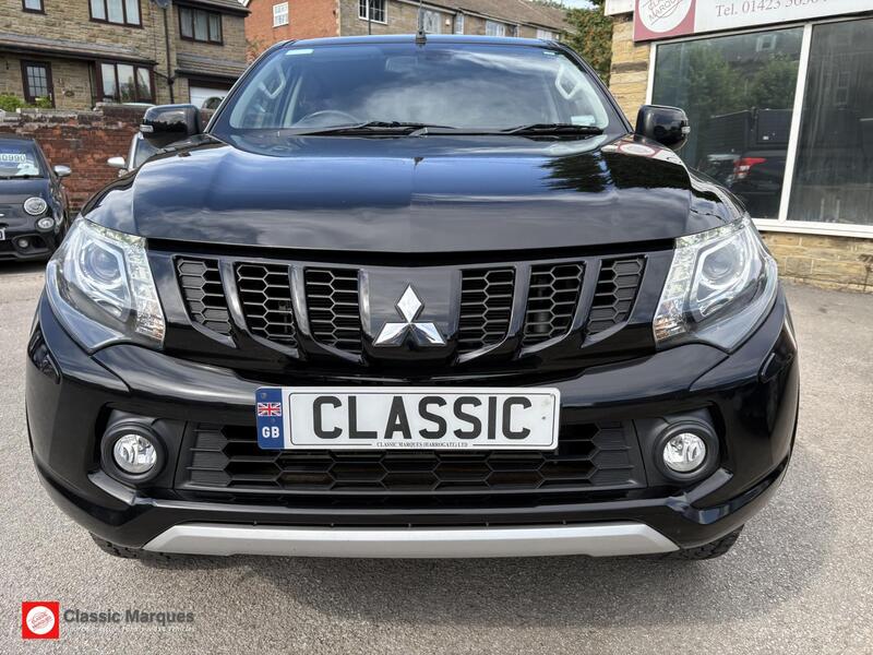 Mitsubishi L200 view 5