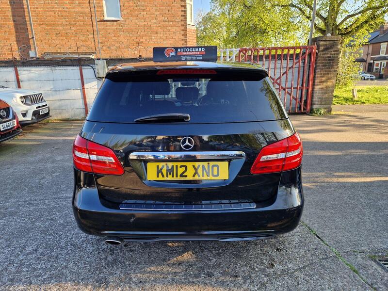 Mercedes-Benz B-Class view 4