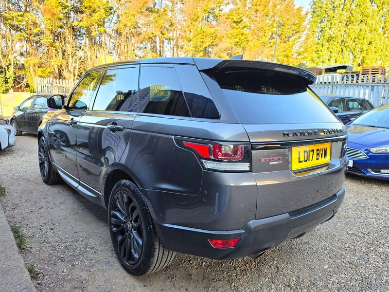 Land Rover Range Rover Sport 3.0 V6 HSE Dynamic Auto 4WD Euro 6 (s/s) 5dr view 3