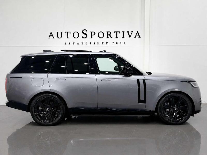 Land Rover Range Rover view 3
