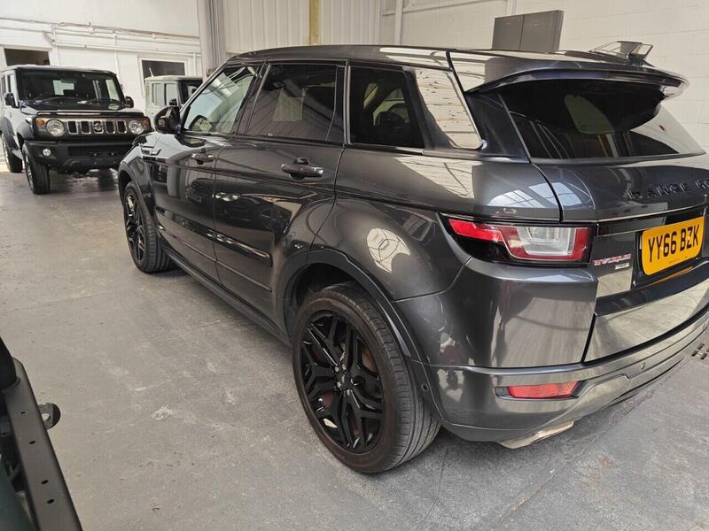 Land Rover Range Rover Evoque view 7