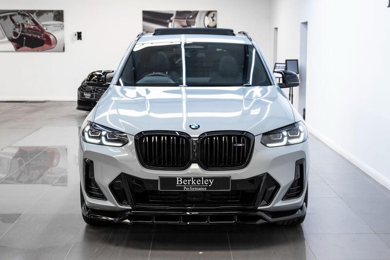 BMW X3 view 2