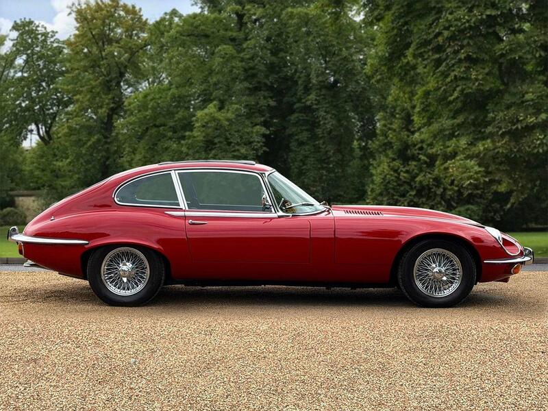 Jaguar E-Type view 4