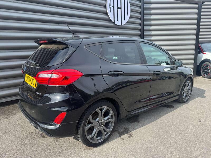Ford Fiesta view 3