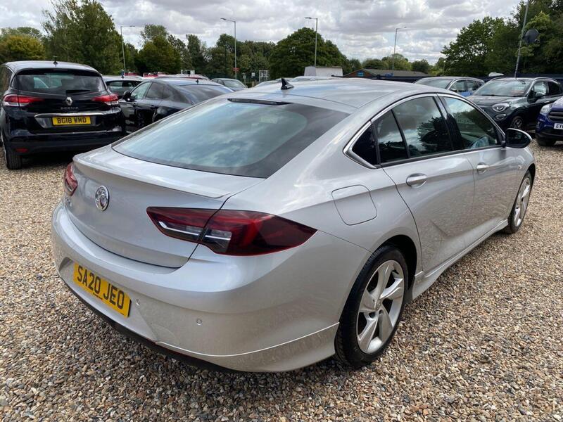 Vauxhall Insignia view 5