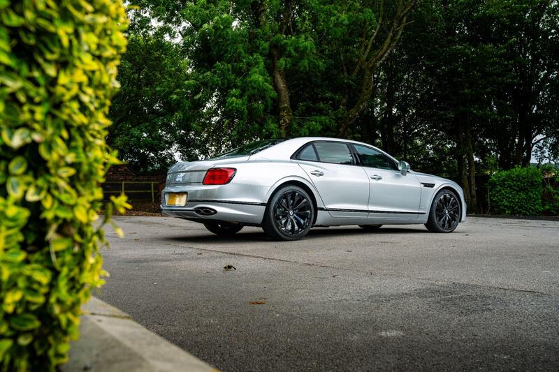 Bentley Flying Spur view 4