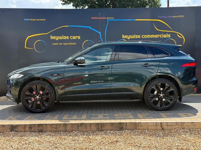 Jaguar F-Pace view 2