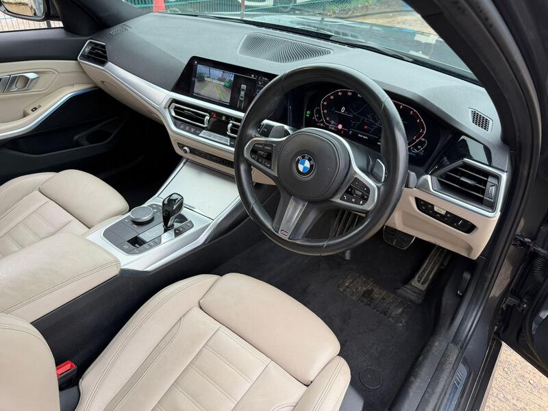 BMW 3 Series view 7