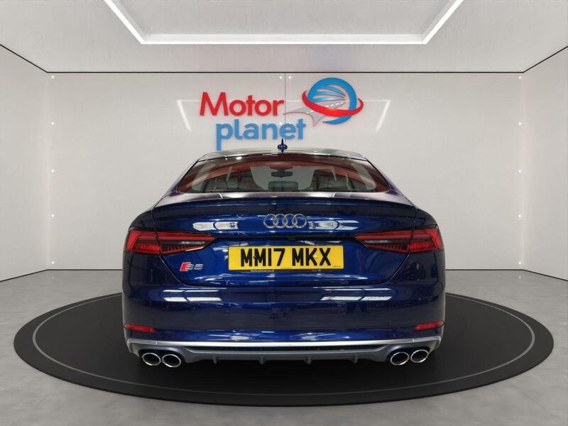 Audi S5 view 7