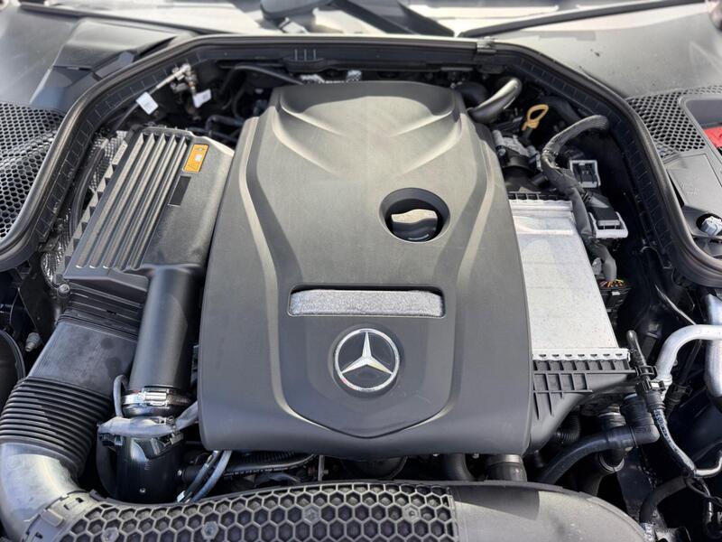 Mercedes-Benz C Class view 7
