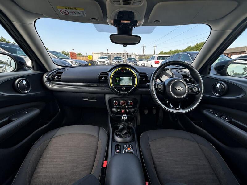 Mini Clubman view 2