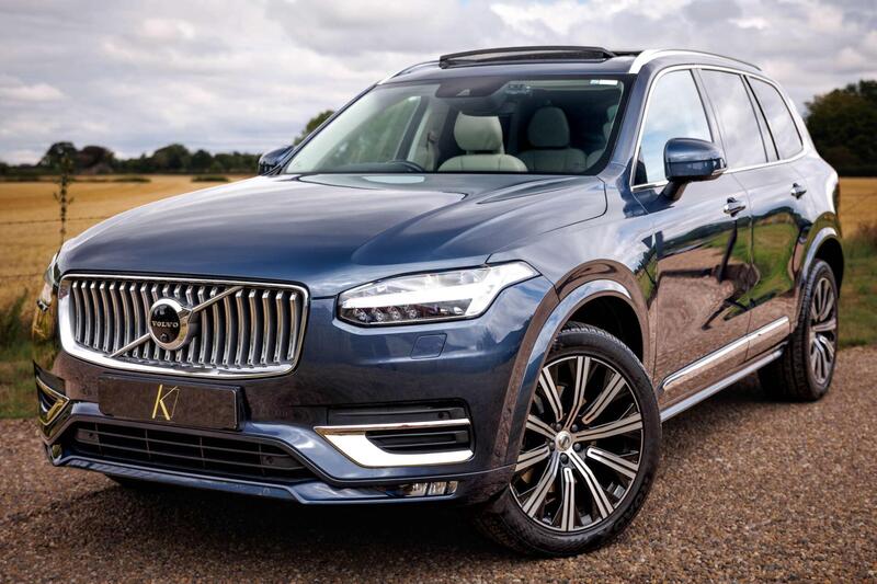 Volvo XC90 view 2