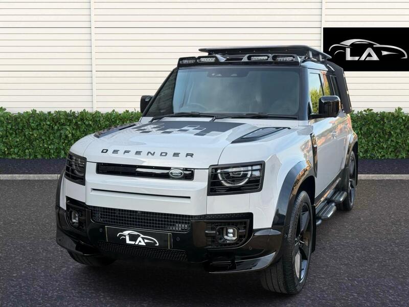 Land Rover Defender 110 view 2