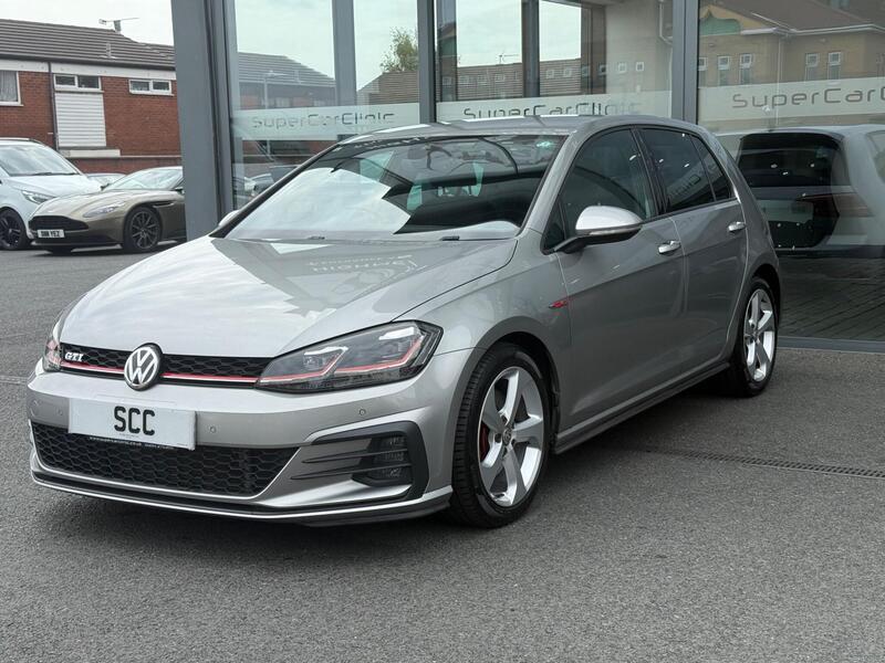 Volkswagen Golf view 4