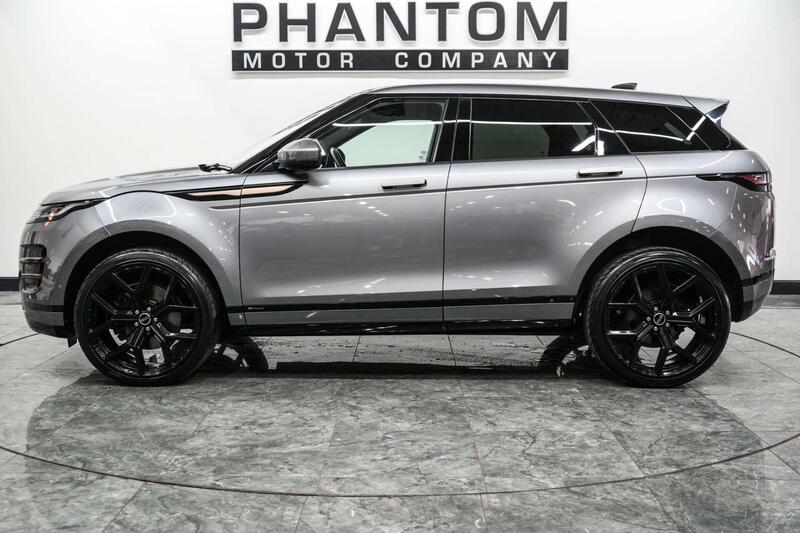 Land Rover Range Rover Evoque view 3