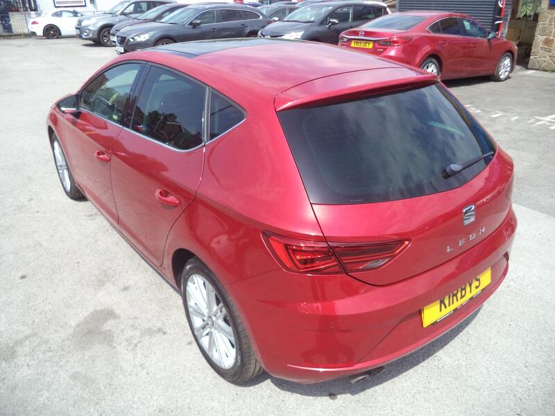 Seat Leon view 5