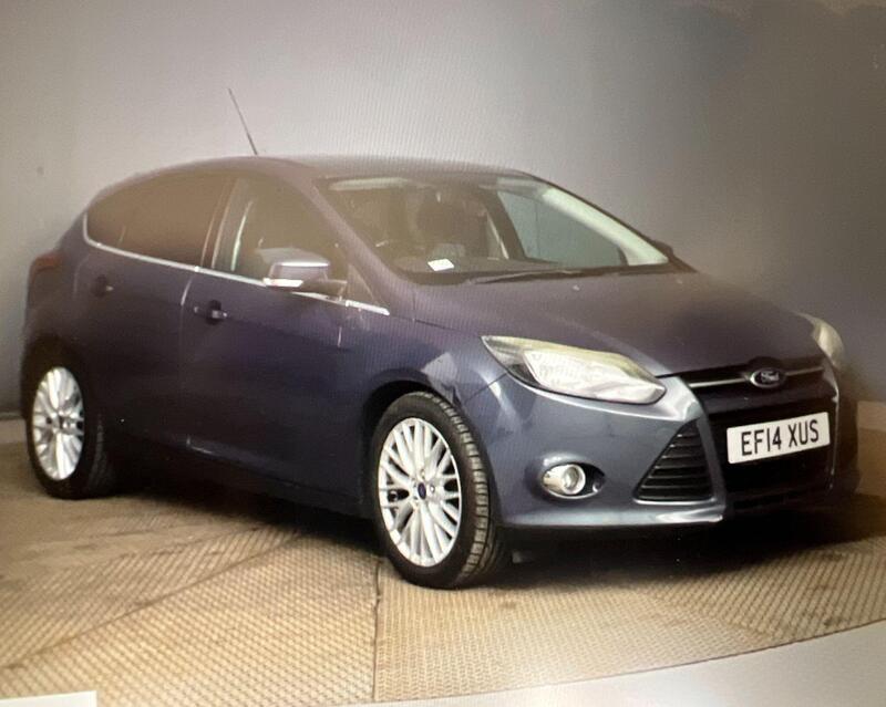 Ford Focus view 3
