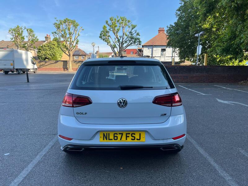 Volkswagen Golf view 6