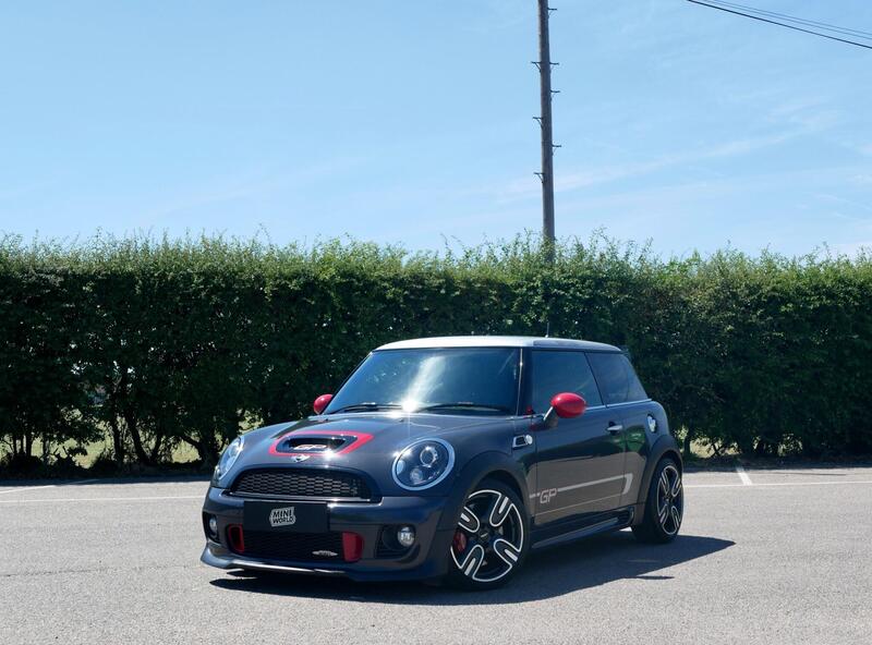 Mini Hatch view 7