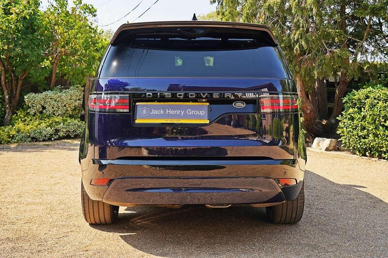 Land Rover Discovery 3 view 6