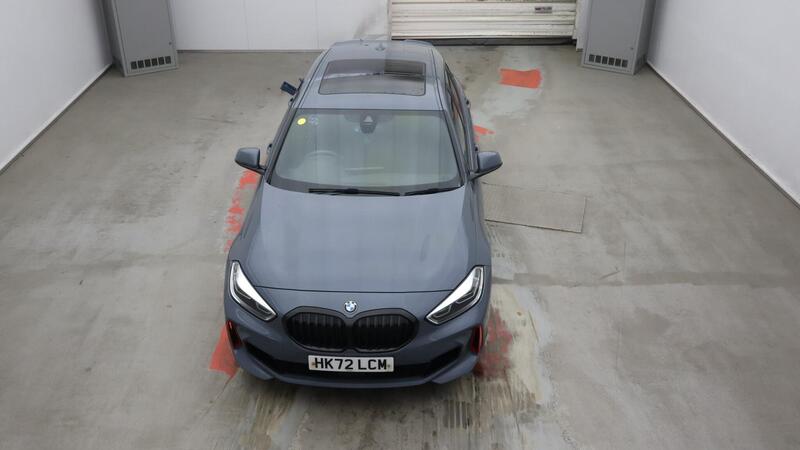 BMW 1 Series view 7