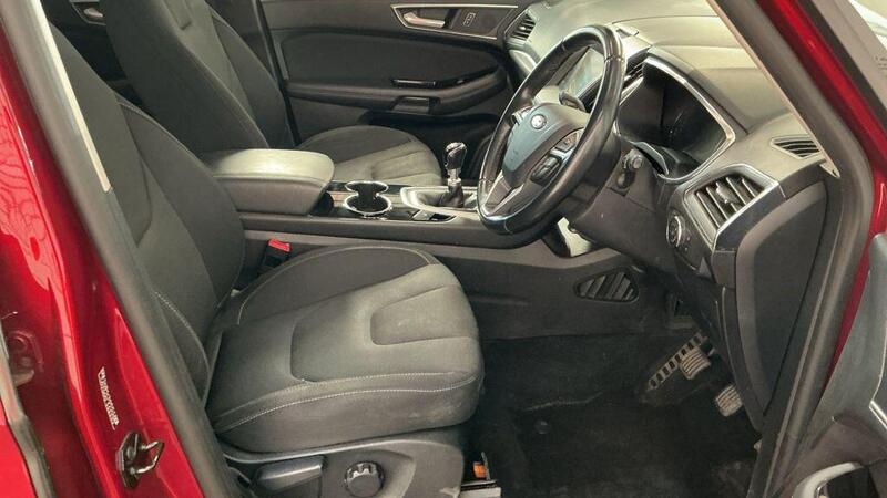 Ford S-Max view 4