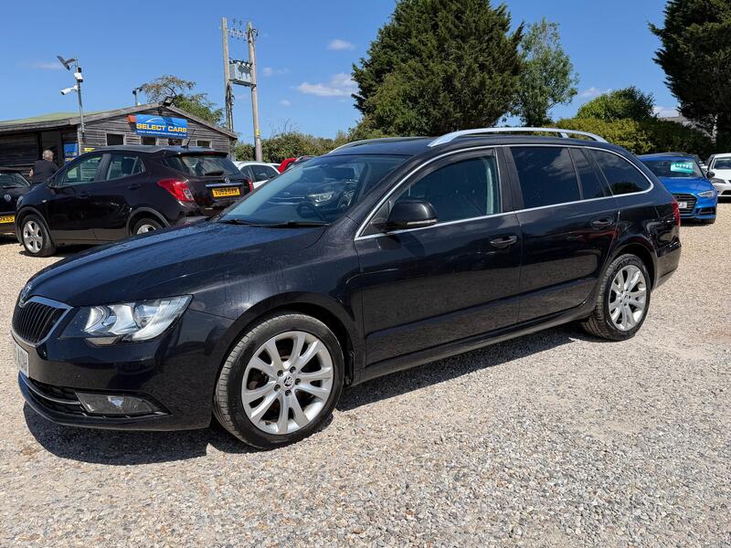 Skoda Superb view 5