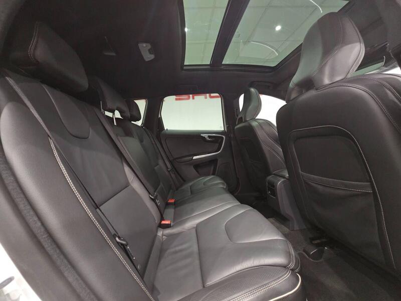 Volvo XC60 view 4