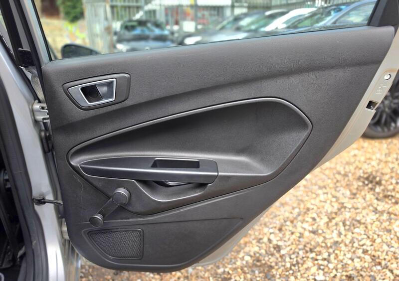 Ford Fiesta 1.25 Zetec Euro 6 5dr thumbnail 22