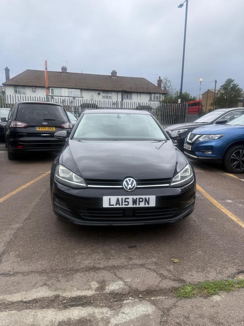 Volkswagen Golf view 2