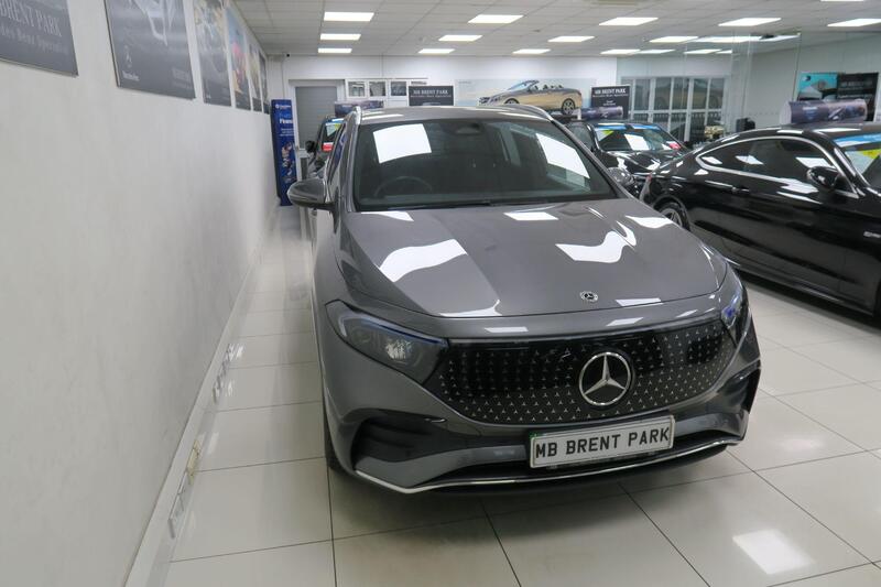 Mercedes-Benz Mercedes-Benz EQA view 3