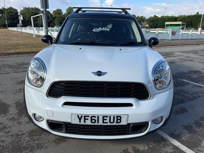 Mini Countryman view 6