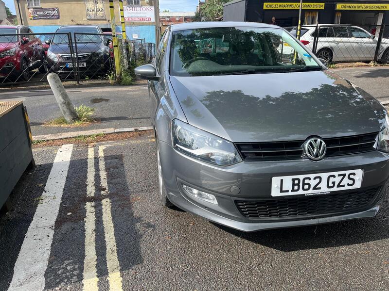 Volkswagen Polo view 2