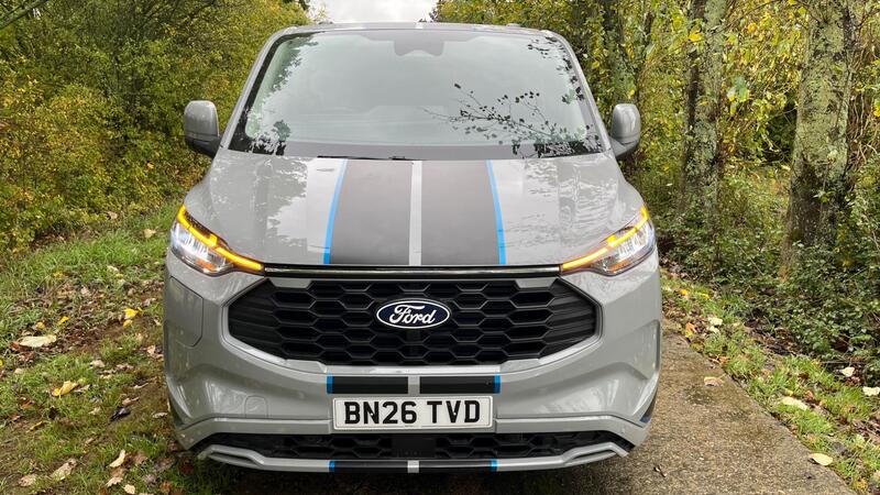 2026 Ford Transit Custom — photo 3