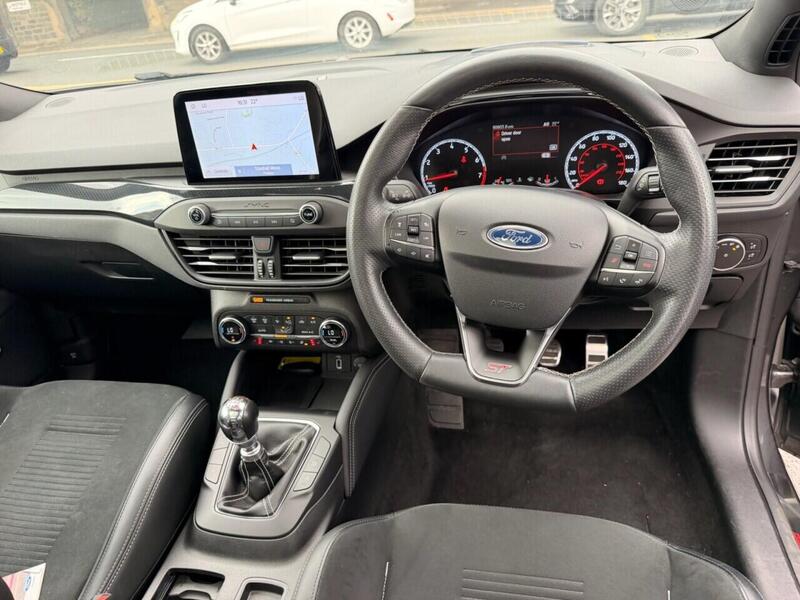 Ford Focus view 4
