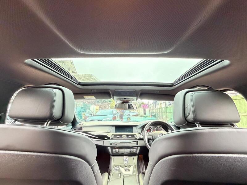 BMW M5 view 2