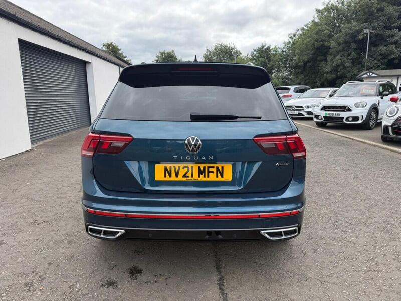 Volkswagen Tiguan view 5