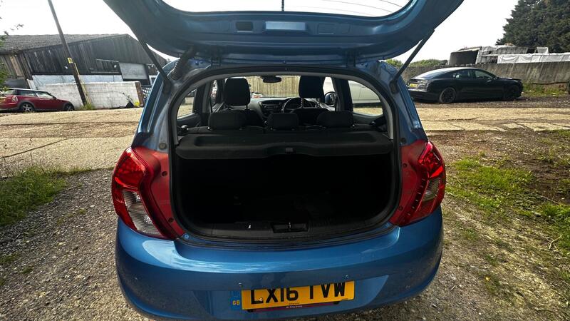 2016 Vauxhall Viva — photo 8