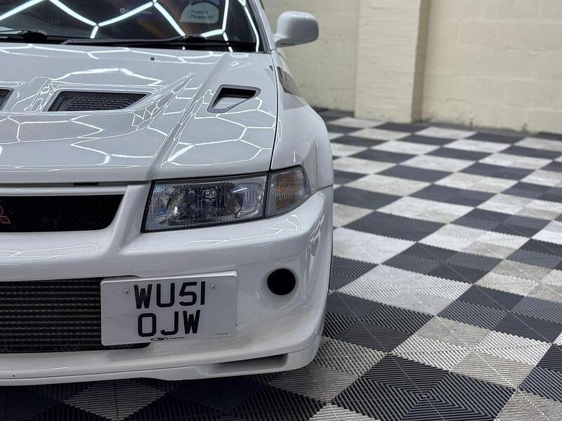 Mitsubishi Lancer view 13