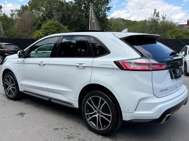 Ford Edge view 2