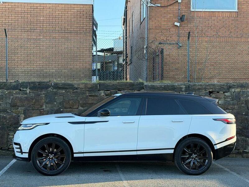Land Rover Range Rover Velar view 4