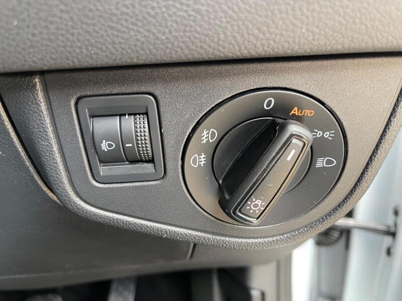 Volkswagen Polo 1.0 TSI Match Euro 6 (s/s) 5dr thumbnail 48