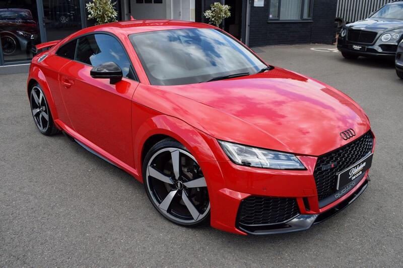 Audi Audi TT RS view 3